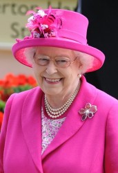 Queen 4.jpg