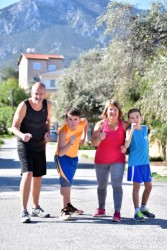 l-r Ian, Kai, Sharon, Kade Fletcher (1).jpg