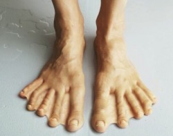 webbed-toes.jpg