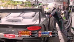 Race 03.JPG (139.34 KiB) Viewed 10904 times Bentley pit stop