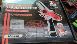 Mini Chain Saw 1.jpg