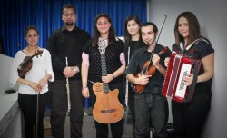 the Umut group with instruments.jpg