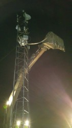 Old tower re-erected. Above 8m is slightly bent, but should be ok till new one is put up in the next few days.
