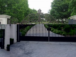 gates.jpg